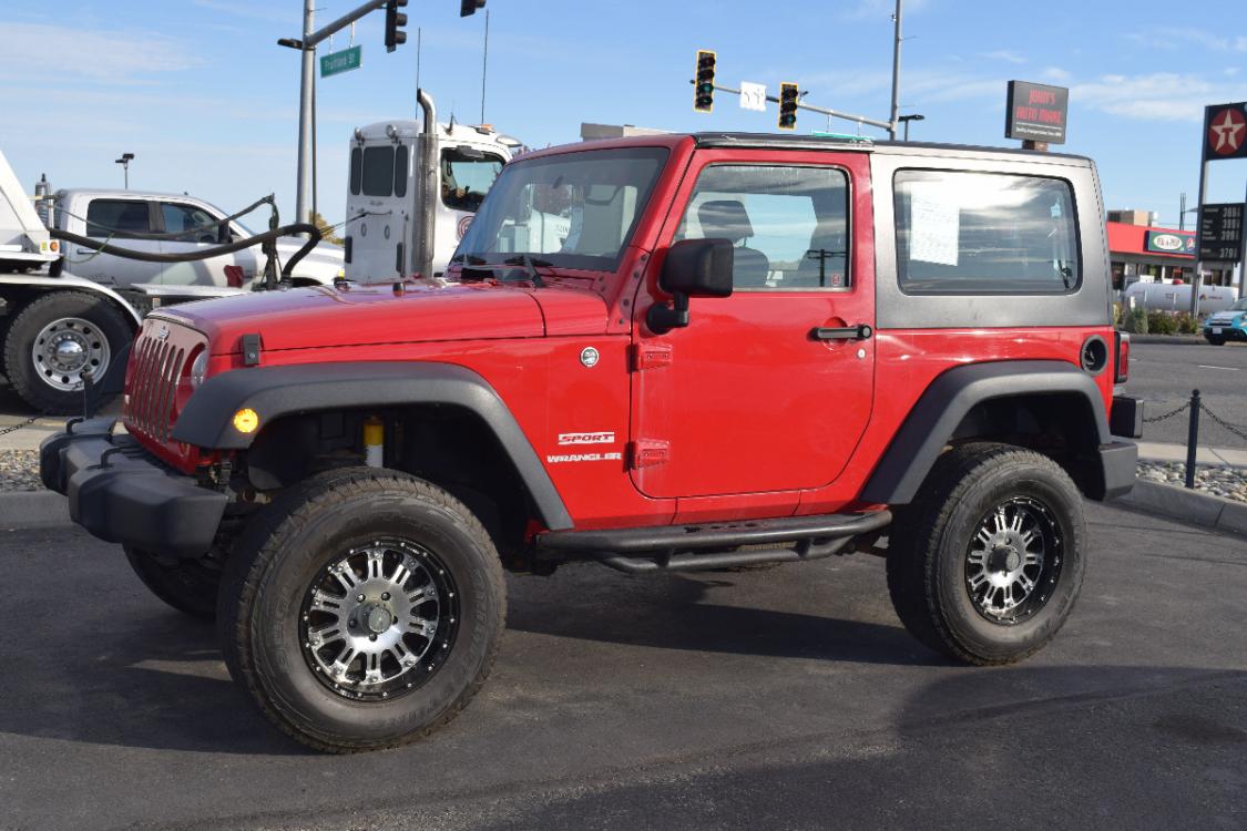 2010 RED /GRAY Jeep Wrangler Sport 4WD (1J4AA2D17AL) with an 3.8L V6 OHV 12V engine, 6-SPEED transmission, located at 607 W Columbia Drive, Kennewick, WA, 99336, (509) 582-8818, 46.216743, -119.126404 - FOR MORE INFORMATION PLEASE GIVE US A CALL TOLL FREE AT 509-582-8818 OR FOR MORE OPTIONS PLEASE VIEW OUR INVENTORY ON THE WEB AT USAAUTOSALES.NET Si te gusta este vehiculo y usted tiene preguntas, por favor llame gratis al numero (509) 582-8818 y alguien le ayudara. VEHICLE PRICE DOES NOT INCLUDE TA - Photo #0